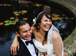 Who was officiating at the winnipeg skateboard wedding? Wab Kinew On Twitter Beautiful Wedding With A Beautiful Bride Miigwech Everyone