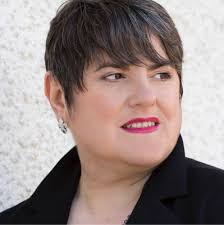 Tolle tolle tolle Wohnung in Wiesbaden-Auringen! 🌻🖖💐 Diese  außergewöhnliche Immobilie durften wir für meinen Freund Gerd Wernicke,  Makler bei eXp Realty, mit Home Staging auf die nächste Stufe…