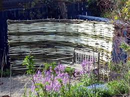 Willow Hurdle Garden Structure Up To 6 Feet High A Good Windbreak Or Just For Privacy Garden Structures Architectural Plants Outdoor Gardens