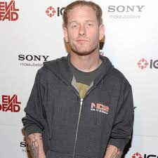 Let it show, help you think, condemned. Corey Taylor Slipknot Pause War Notig Gala De
