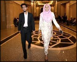 Gambar suami yb nurul izzah anwar. Prediction Made 4 Years Ago Comes Perfectly True Helen Ang
