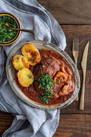 Ossobuco Alla Milanese Mit Gremolata Und Rosmarin Kartoffeln Foodundco De Foodblog Aus Nurnberg Rezept Einfache Gerichte Lebensmittel Essen Gremolata