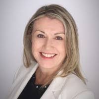 Veronica Maxwell's Instagram, Twitter & Facebook