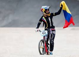 Mariana pajón agregó un nuevo título a su palmarés, al coronarse campeona de la tercera válida de la copa mundo uci bmx supercross bogotá 2021. Mariana Pajon Inaugura Competencia De Ciclismo De Montana En Antigua Zona De Conflicto Actualidad W Radio Colombia