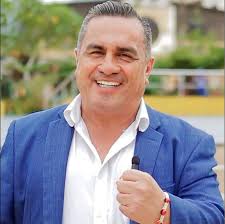 Quién era José Sánchez, alcalde de Camilo Ponce Enríquez, asesinado este  miércoles