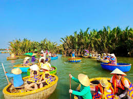 Vietnam facts, vietnam geography, travel vietnam, vietnam internet resources, links to vietnam. Vietnam Begins Evacuation Of Local Tourists After Coronavirus Cases Vietnam Times Of India Travel