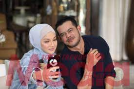 Well at least some are still saying so | twuko. Gambar Ini Foto Eksklusif Zul Ariffin Neelofa Dalam Ti Amo Sweetheart 100 Hari Media Hiburan