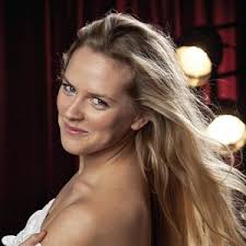 Возраст, родной город, биография Eva Jacobs