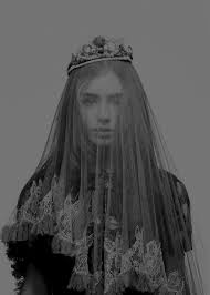 Black And White Crown Aesthetic 