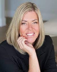 Catherine Saia's Instagram, Twitter & Facebook