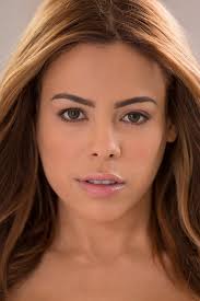 Luna Star: Big Booty Latina Porn Star - Videos & More!