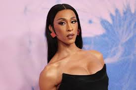 Michaela Jaé Rodriguez says fans get to see what love looks like through  Sofias lens in Loot season 2