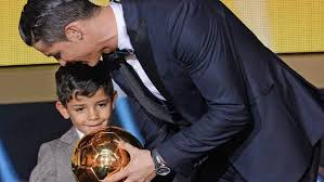 ''reno9prod'' brings to you new compilation about cristiano ronaldo and his last skills and goals from this season! Ronaldo Junior Tritt In Die Fussstapfen Seines Vaters Serie A Sportnews Bz
