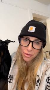 send this to somebody who has a jumper!!