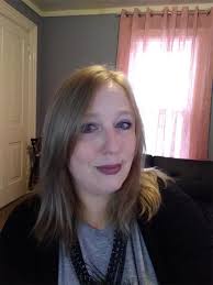 We are looking for an experience cook with open availability and a great  attitude. Come see Jodi between 2-4 any day