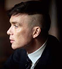 Pin By Giovana Campos On Peaky Cillian Peaky Blinders Hair Peaky Blinder Haircut Tommy Shelby Hair