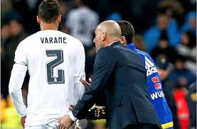 Le prochain match en direct de france diffusé en direct à la télé sera diffusé le 01 janvier 1970 à 01h00 : Equipe De France Zidane Declare Varane Forfait Pour Les Deux Prochains Matchs