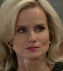 Vanessa face when Leslie says I'll pull the race card