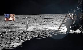 On a joué les sorciers, déjoué le sort, puisé dans le sol puisé. Il Y A 50 Ans Les Premiers Pas De Deux Hommes Sur La Lune Le Monde Des Ados