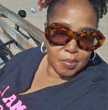 Thank you to everyone who attended my first cake and sip class