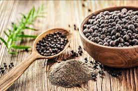 Madu dan lada putih dalam kombinasi memiliki sifat antibiotik dan juga menghasilkan panas. 6 Manfaat Lada Hitam Untuk Kesehatan Hello Sehat