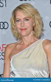 Gillian Anderson redaktionell bild. Bild av krona, manifest