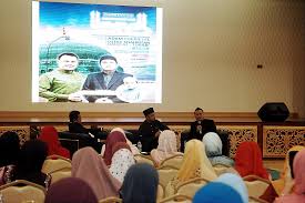 Kesatuan ummah kesejahteraan negara ◾2016: Kkmm Album Forum Maulidur Rasul 1440h Kkmm Menyantuni Umat Membawa Rahmat Di Kompleks Kkmm Putrajaya Pada 26 November 2018 Image Forum Maulidur Rasul 1440h Kkmm Menyantuni Umat Membawa Rahmat