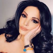 ولدت نضال الأحمدية يوم 9 سبتمبر 1963 في الكويت، لأسرة لبنانية درزية من جبل لبنان، والدها إسمه علي و أمها إسمها. Ù†Ø¶Ø§Ù„ Ø§Ù„Ø£Ø­Ù…Ø¯ÙŠØ© ØªØ¯Ø®Ù„ Ø¹Ù„Ù‰ Ø®Ø· Ø®Ù„Ø§Ù Ù†Ø§Ù†Ø³ÙŠ ÙˆØ§Ù„ÙŠØ³Ø§ Ø§Ù„Ø£Ø®ÙŠØ±Ø© Ø£Ø°ÙƒÙ‰ ÙˆÙÙŠ ØªÙØ§Ù‡Ø© ÙˆØ³ Ø®Ù Ù…ÙˆÙ‚Ø¹ Ø¹Ø±Ø¨ÙŠ Ø£Ù…Ø±ÙŠÙƒÙŠ