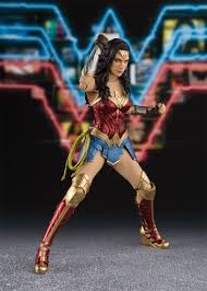 Wonder woman is the princess diana, the daughter of hippolyta, queen of the amazons and zeus, the mightiest of the gods of olympus.diana volunteered to leave behind her home of themyscira and champion the amazons' message of peace, fighting for justice and equality in man's world. S H Figuarts Wonder Woman From Ww84 Review