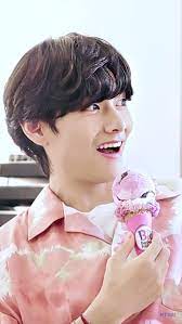 Baskin Robbins X Bts Baskinrobbins Bts Kimtaehyung Baskin Robbins Taehyung Kim Tae Hyung