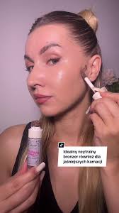 Przy jaśniejszych karnacjach polecamy nakładać małą ilość ❤️ . Kolekcja  Glory ❤️. #bronzer #kosmetyki #pierrerene #hebe