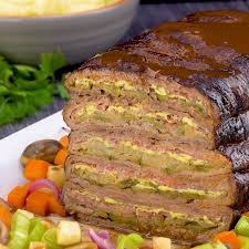 Unser Rouladen Schichtbraten Zergeht Beim Essen Formlich Auf Der Zunge Der Perfekte Sonntagsbraten Zum Mittagessen Oder Video Essensrezepte Rezepte Rouladen Rezept