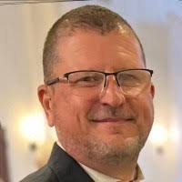 Eric Hooker's Instagram, Twitter & Facebook