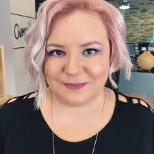 Angela Maupin's Instagram, Twitter & Facebook