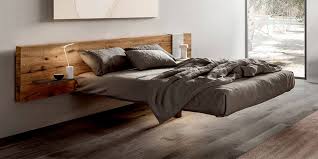 La nostra tasca portaoggetti è facile da installare su qualsiasi testiera o sponda del letto con design a gancio, buona capacità di carico, consente di. Collezione Fluttua By Lago Letti Arredamento Fattorini Design