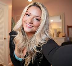 Karina Costello's Instagram, Twitter & Facebook