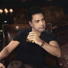 Cinco de mayo is often celebrated in the united states with mexican food and drinks, music, dancing and more. Zeze Di Camargo Albums Songs Playlists Listen On Deezer