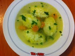 Cu cat mananci mai multa supa concentrata de pasare, cu atat te vindeci. SupÄ De Pui Cu GÄluste De Gris Sau Gris Mamebune Ro