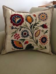 Yastik Modelleri Mimuu Com Crewel Embroidery Nakis Dugumleri Kirlent