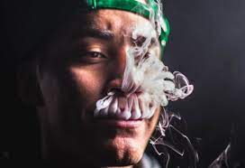 This vape trick is pretty easy, but it requires the right vape juice. How To Perform Your Own Vape Bane Inhale Trick Wellon