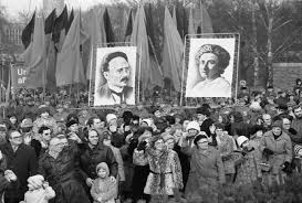 Die sozialistische revolution blieb aus. Katledilislerinin 100 Uncu Yilinda Rosa Luxemburg Ve Karl Liebknecht Anisina Fotograf Sergisi Kultur Servisi