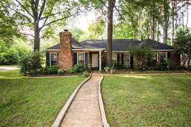 The vesta home show has chosen the germantown education foundation as their charity of choice. 8040 Farmington Blvd Germantown Tn 38138 Us Memphis Home For Crye Leike Realtors Real Estate