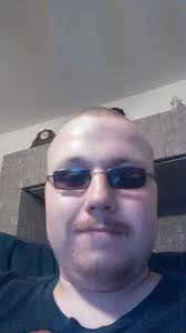 Dragon Shield or Ultra Pro? I am in Ultra Pro team. Smaller, easier to  shuffle.