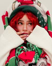 Beautiful Laurel 💚💚 #art #actress #laurelholloman