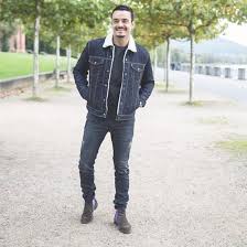 The jacket pairs well with grey jeans and looks amazing finished off with chelsea boots. Serfan Chelsea Boot Men Suede Grey Purple