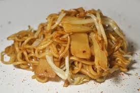 Gebratenen Nudeln Mit Zweierlei Sprossen Rezept Rezept Gebratene Nudeln Nudeln Braten