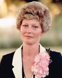 Linda Kaye's Instagram, Twitter & Facebook