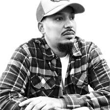 Stream John Lizardi music