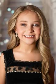 IT'S OFFICIAL… INTRODUCING MY MISS AMERICA HEADSHOT! 🤍✨ Counting down the  days until I am representing West Virginia