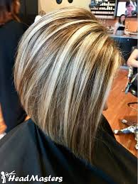 This hairstyle is in line with the latest trends, which recommend natural looks with subtle transitions of hair colors. Beautiful High Lowlights With A Stunning Bob Created By The Very Talented Lindsey Hair Highlights And Lowlights Hair Color Highlights Medium Length Hair Styles